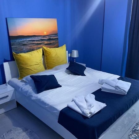 Blue Apartment นาโวดาริ ภายนอก รูปภาพ